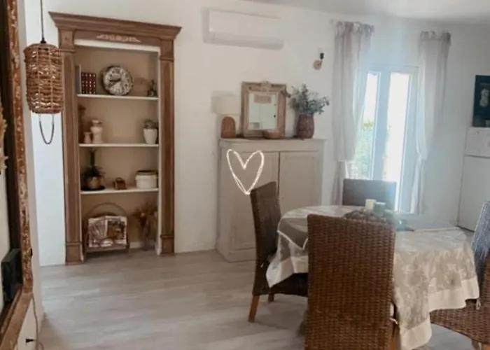 Hébergement de vacances Concetta, Entre Et Montagne *